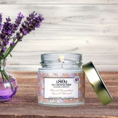 BOUGIE PARFUMEE ABRICOT AMANDINE, COLLECTION SIGNATURE 180g